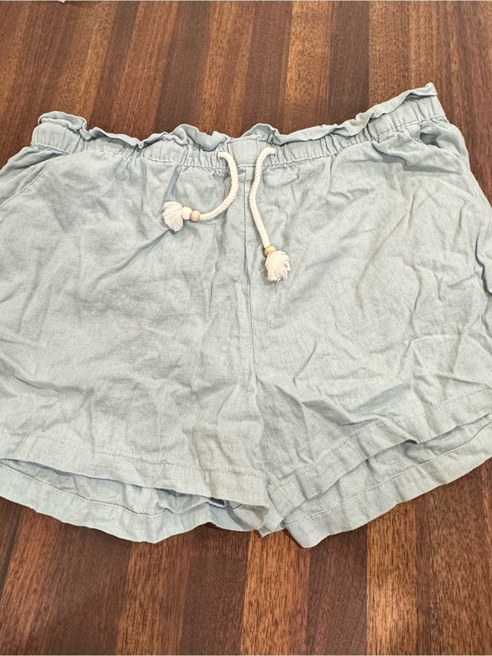 Light Sage Women's Drawstring Linen Blend Shorts